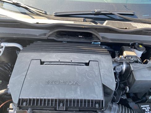 Used 2024 Honda Pilot TrailSport image 16