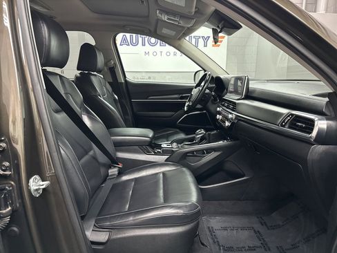 Used 2022 Kia Telluride S image 22