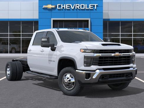 New 2026 Chevrolet Silverado 3500 LT image 7