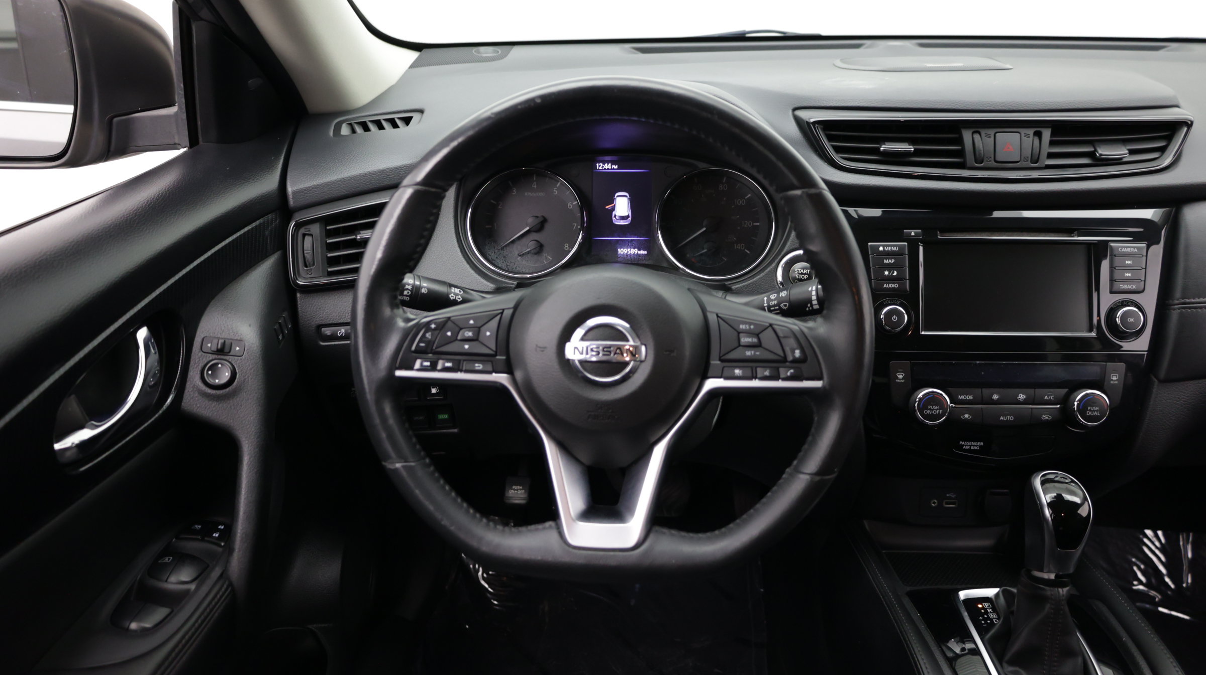 Used 2018 Nissan Rogue SL FWD image 29