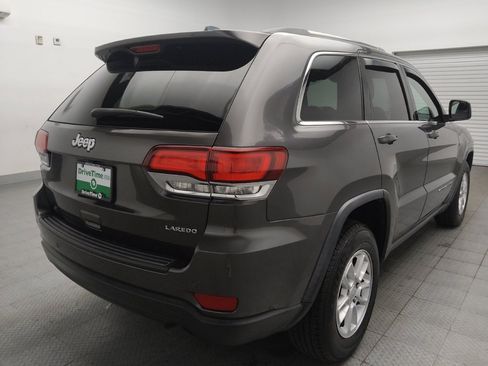 Used 2020 Jeep Grand Cherokee Laredo RWD image 9