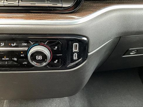Used 2026 Chevrolet Silverado 1500 LT AWD/4WD image 14