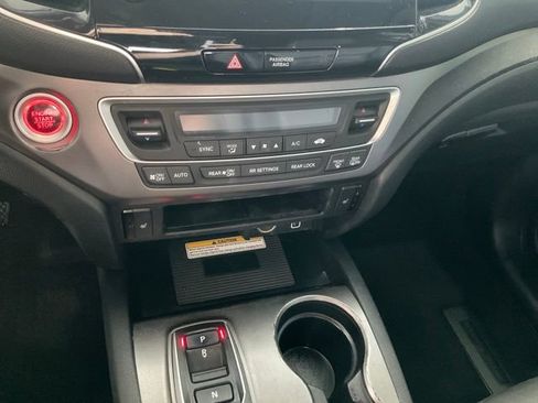 Certified 2022 Honda Pilot Special Edition image 15