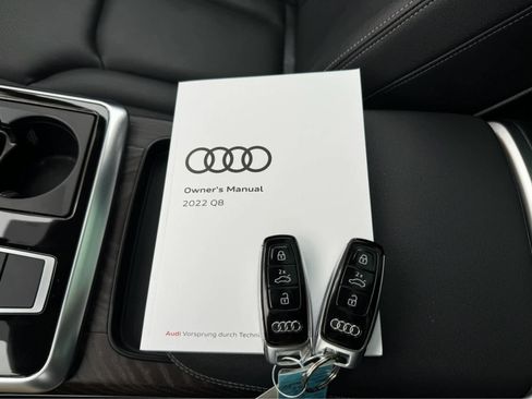 Used 2022 Audi Q8 Premium Plus image 25