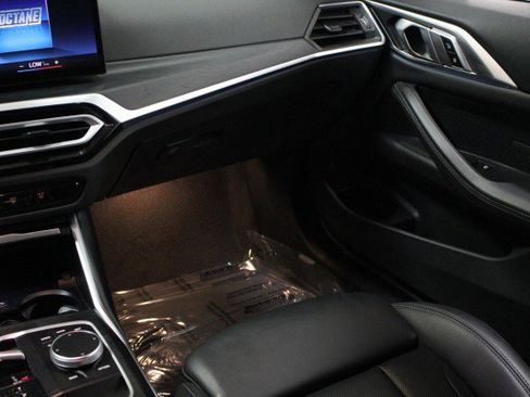 Used 2024 BMW 430i Convertible image 30