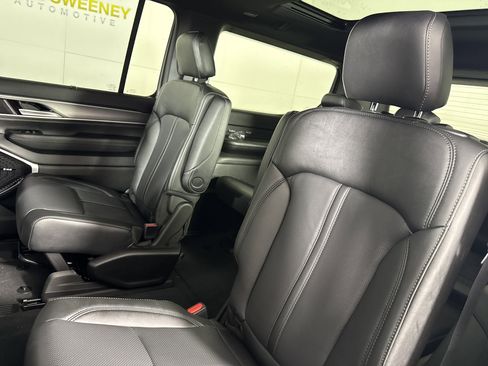 New 2026 Jeep Grand Wagoneer Limited AWD/4WD image 13