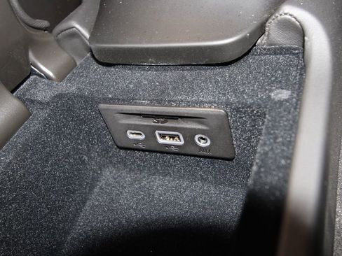 Used 2023 Chevrolet Corvette Stingray Preferred Conv w/ Battery Protection Package image 24