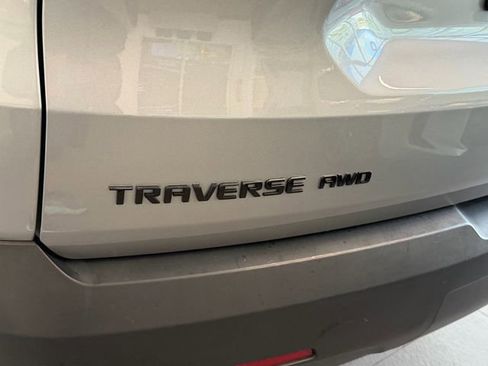 Certified 2023 Chevrolet Traverse RS w/ LPO, Floor Liner Package AWD/4WD image 8
