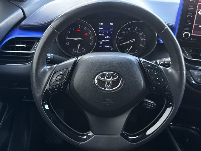 Used 2020 Toyota C-HR XLE FWD image 13