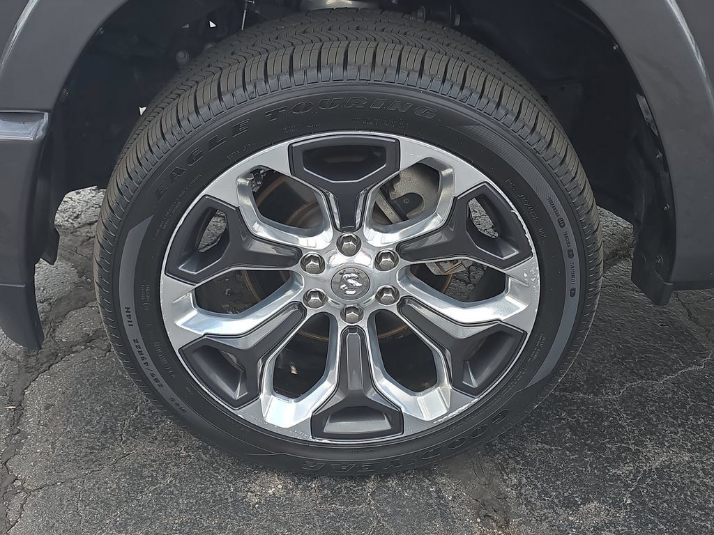 Used 2024 RAM 1500 Limited AWD/4WD image 35