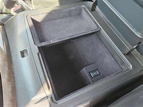 Used 2023 Nissan Armada Platinum w/ Captain's Chairs Package image 28