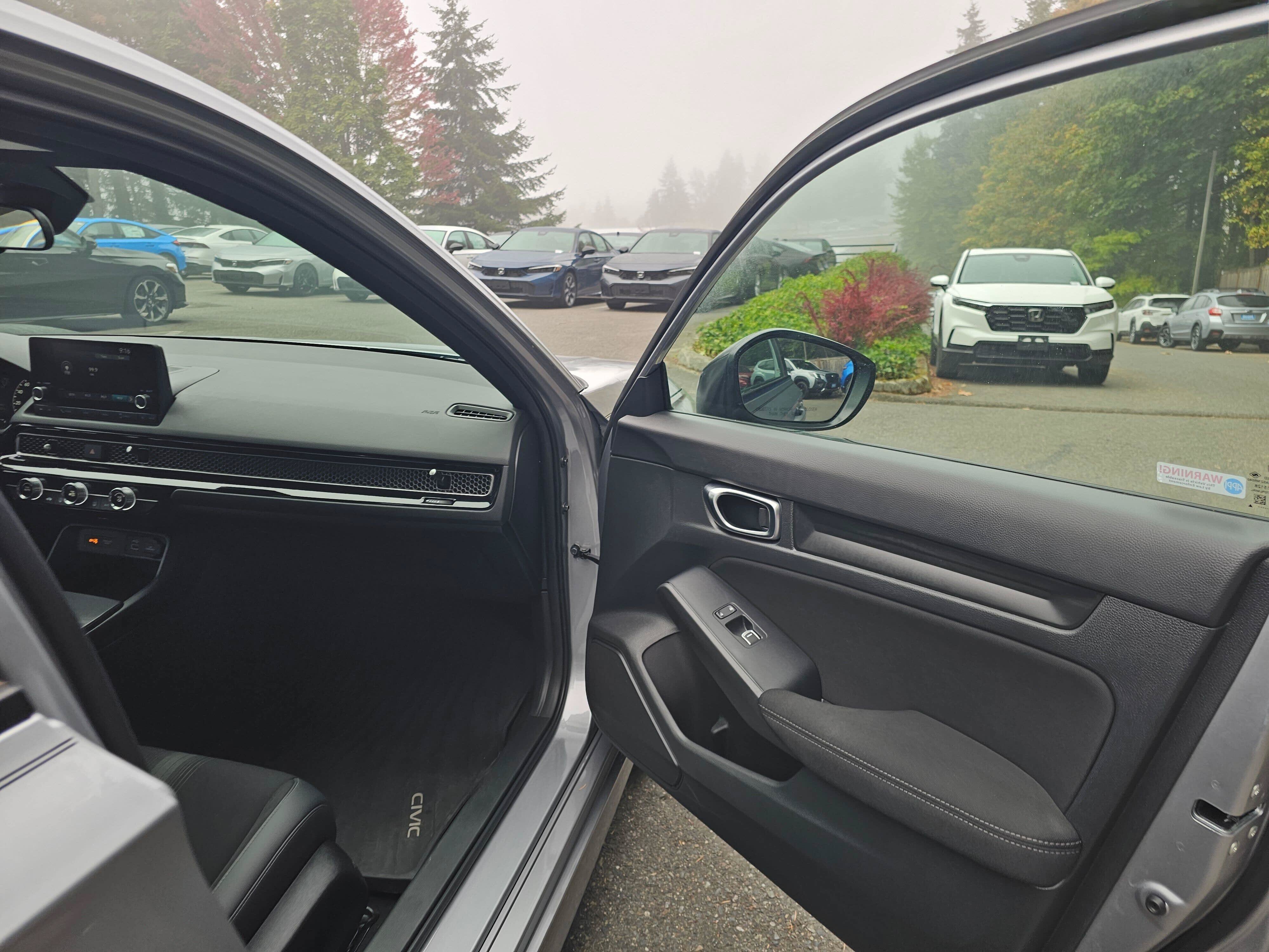 Used 2022 Honda Civic Sport image 12