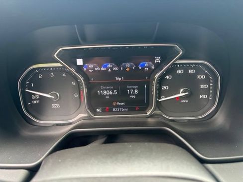 Used 2021 GMC Yukon AT4 w/ Rear Media and Nav Package AWD/4WD image 40