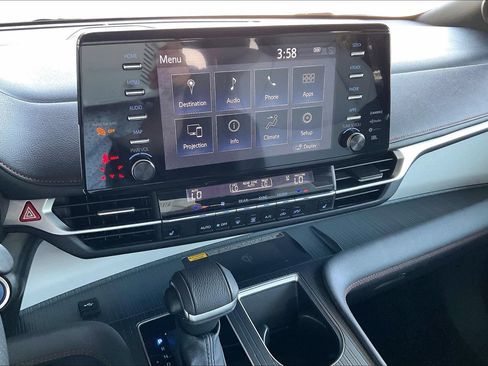 Used 2024 Toyota Sienna XSE w/ XSE Plus Package AWD/4WD image 9