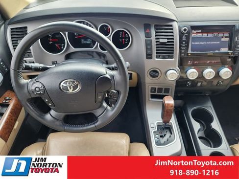 Used 2012 Toyota Tundra Limited w/ Memory Pkg image 28
