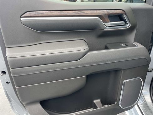 New 2026 GMC Sierra 1500 SLT w/ SLT Premium Package image 24