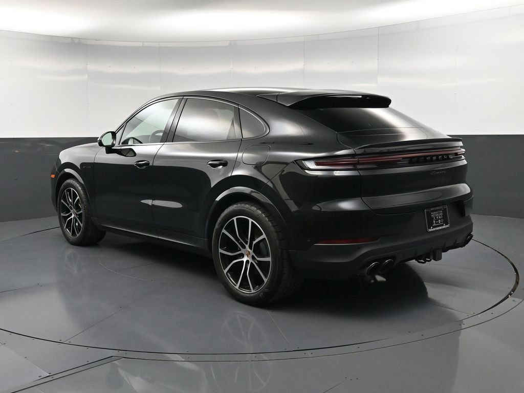 Certified 2025 Porsche Cayenne E-Hybrid Coupe AWD/4WD image 3