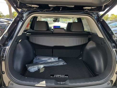 New 2026 Toyota Corolla Cross XLE w/ Convenience Package FWD image 29