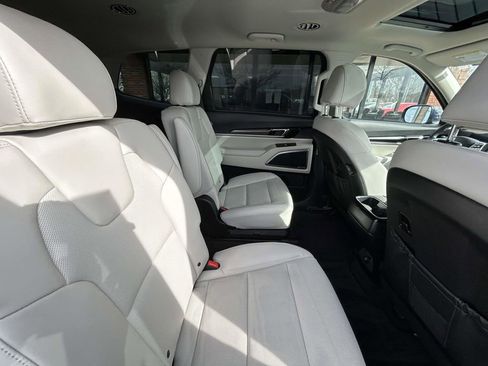 Certified 2024 Kia Telluride S w/ S Sunroof Package image 19
