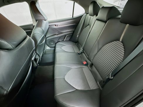 Used 2023 Toyota Camry SE image 26