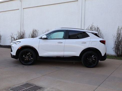 Certified 2024 Buick Encore GX Sport Touring AWD/4WD image 5