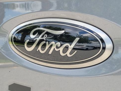 Used 2022 Ford F150 Lariat w/ Equipment Group 502A High AWD/4WD image 7
