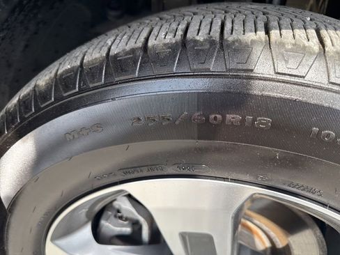 Used 2025 Honda Pilot EX-L image 34