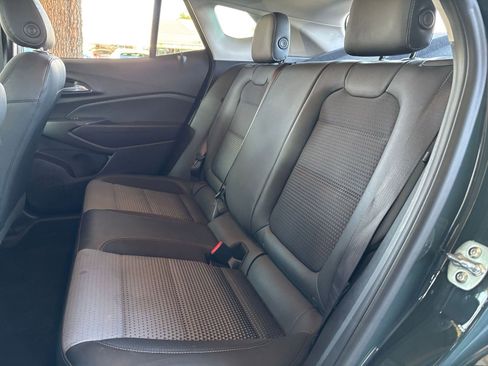 Used 2025 Chevrolet Trax LT image 20