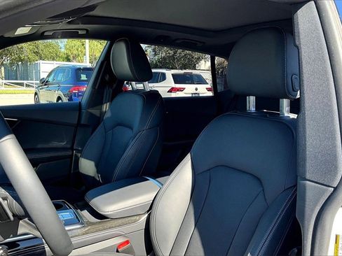 Certified 2025 Audi Q8 Prestige w/ Prestige Package image 20