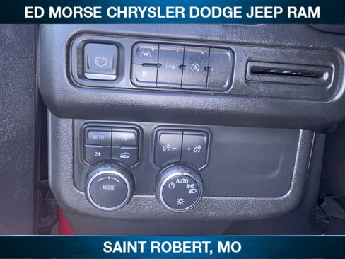 Used 2023 Chevrolet Suburban LT image 20