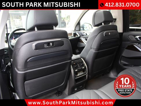 Used 2024 BMW X7 xDrive40i AWD/4WD image 18