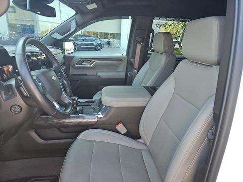 Used 2024 Chevrolet Silverado 1500 LTZ image 16