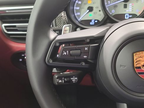 New 2026 Porsche Macan GTS image 17