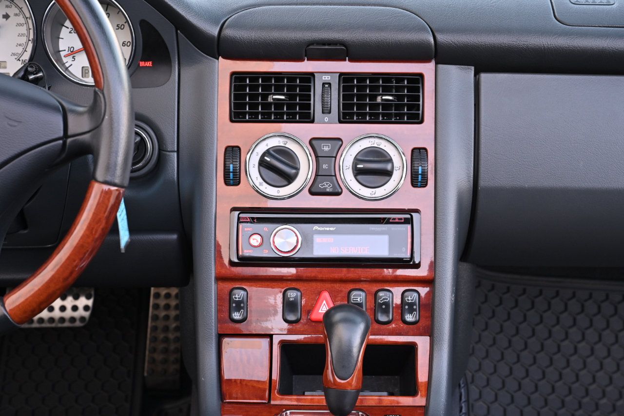 Used 2002 Mercedes-Benz SLK 320 image 23