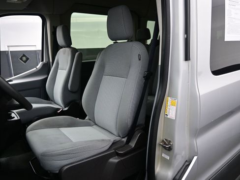 Used 2016 Ford Transit 350 XL image 10