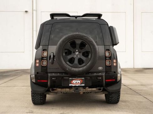 Used 2022 Land Rover Defender 110 X image 3