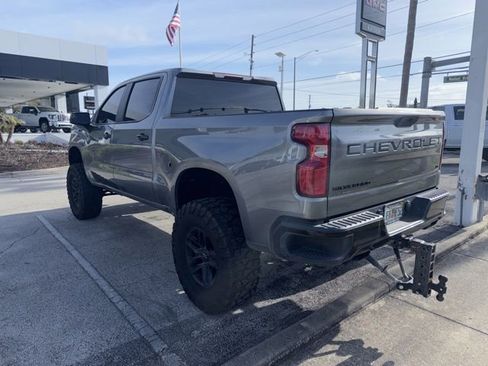 Used 2020 Chevrolet Silverado 1500 LT Trail Boss image 9