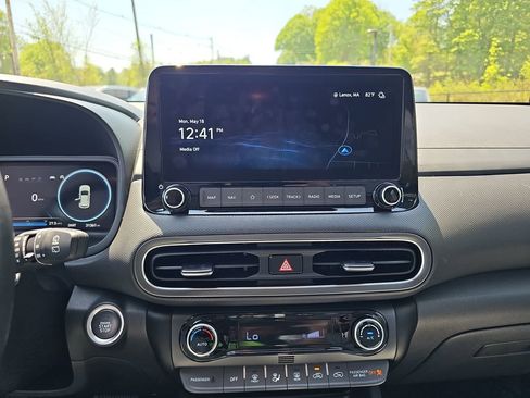 Used 2023 Hyundai Kona Limited w/ Cargo Package AWD/4WD image 14