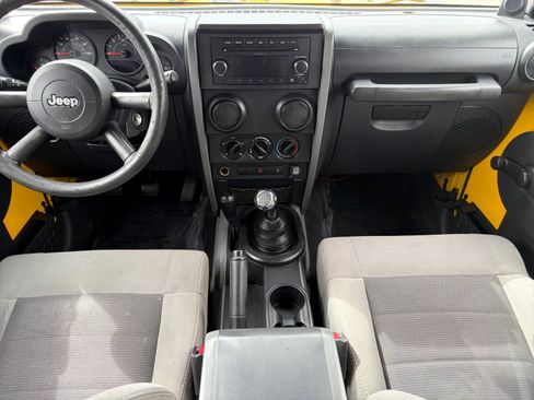 Used 2009 Jeep Wrangler Unlimited X AWD/4WD image 18