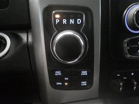 Used 2017 RAM 1500 Big Horn image 16