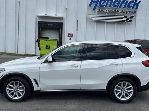 Used 2019 BMW X5 xDrive40i w/ Convenience Package AWD/4WD image 7
