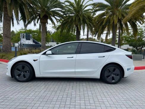 Used 2023 Tesla Model 3 Standard Range RWD image 13