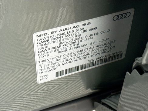 Certified 2025 Audi Q3 2.0T Premium w/ Convenience Package image 33