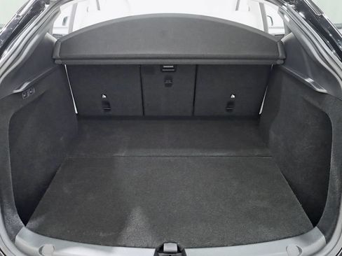 Used 2023 Tesla Model Y Performance AWD/4WD image 35