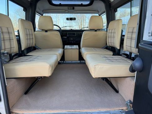Used 1995 Land Rover Defender 90 image 9