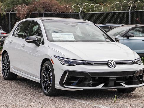 New 2026 Volkswagen Golf AWD/4WD image 3