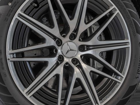 New 2025 Mercedes-Benz GLC 43 AMG 4MATIC image 32