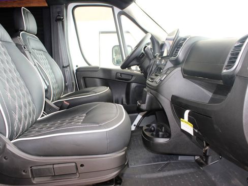 Used 2024 RAM ProMaster 3500 FWD image 22