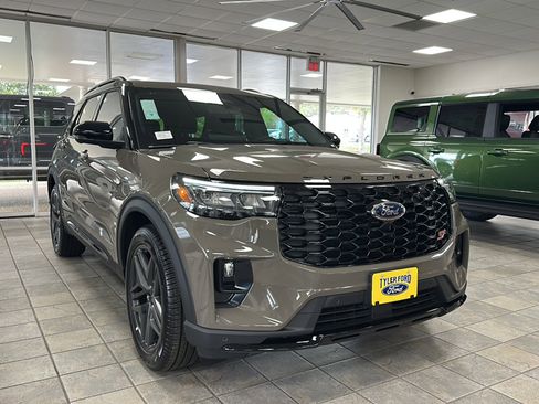 New 2026 Ford Explorer ST w/ Sun And Sound Package AWD/4WD image 1