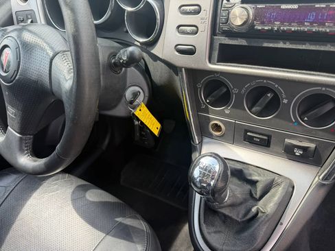 Used 2005 Pontiac Vibe GT w/ Power Group Value Package image 18